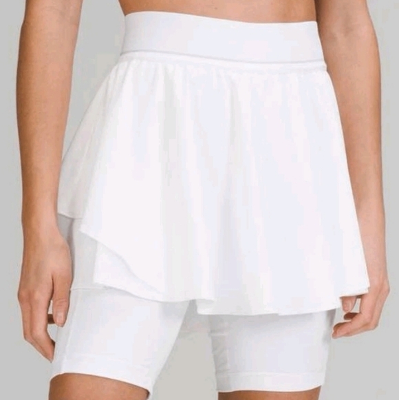 lululemon athletica Dresses & Skirts - Lululemon Court Rival High-Rise Tennis Skirt Size 8